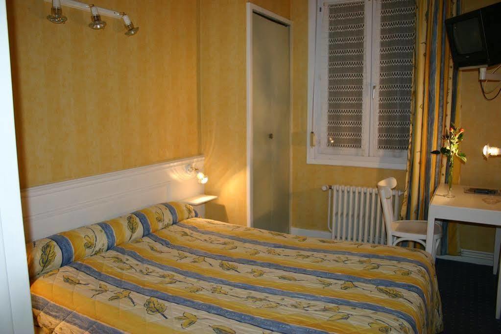 Logis Hotel Le Continental Châteauroux Εξωτερικό φωτογραφία